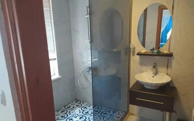 Mavi Inci Park Otel