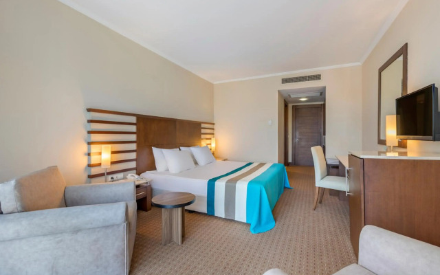 Green Max Hotel