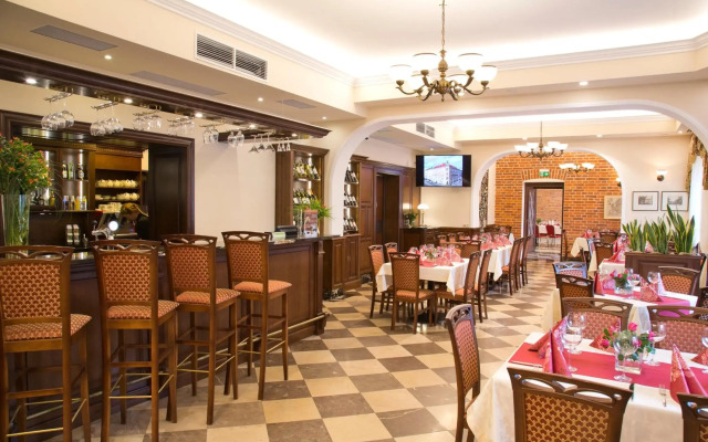 Polonia Hotel