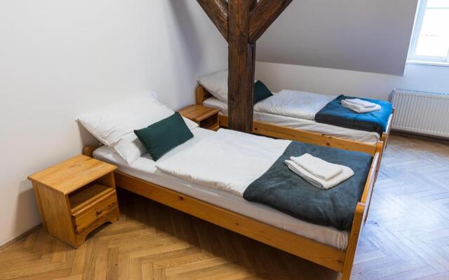 White Swan Boutique Apartments