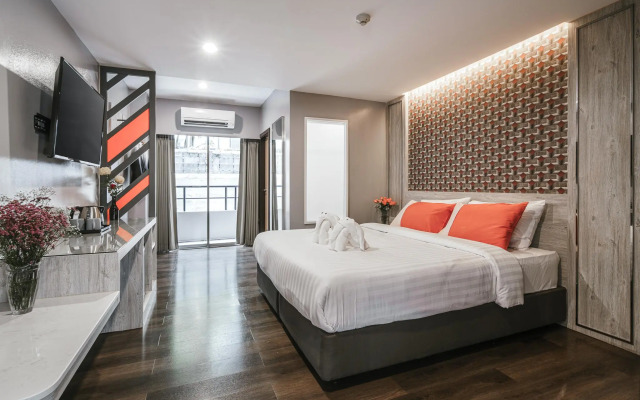 Season Place Hotel