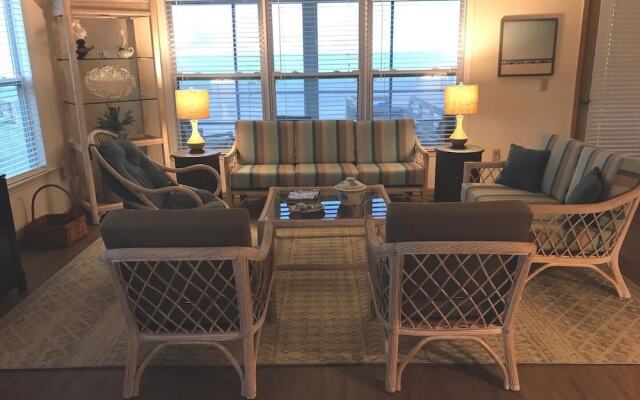 Holland - 4 Br Home
