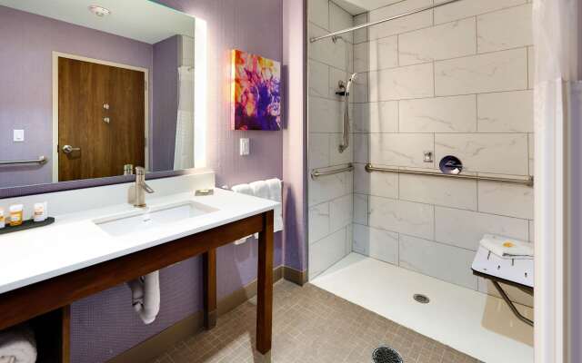 La Quinta Inn & Suites by Wyndham Lakeway