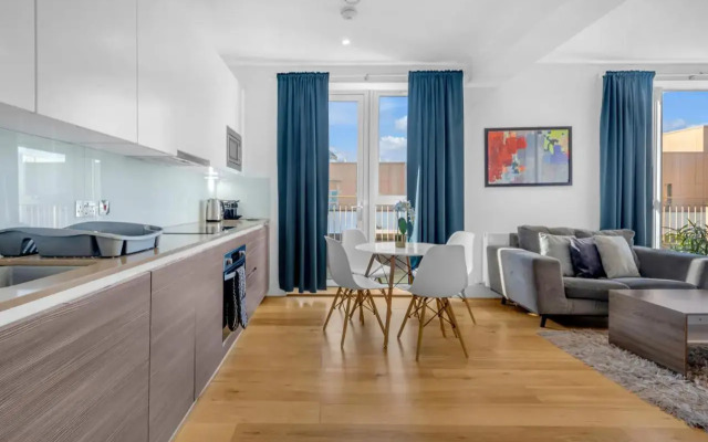 Heathrow Central Apartments By Mysquare