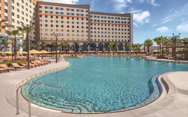 Universal's Endless Summer Resort - Dockside Inn and Suites