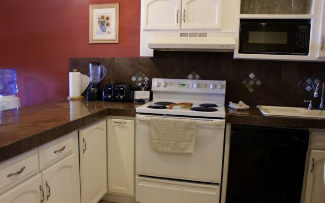Marina Pinacate 2BR 306-v by Casago