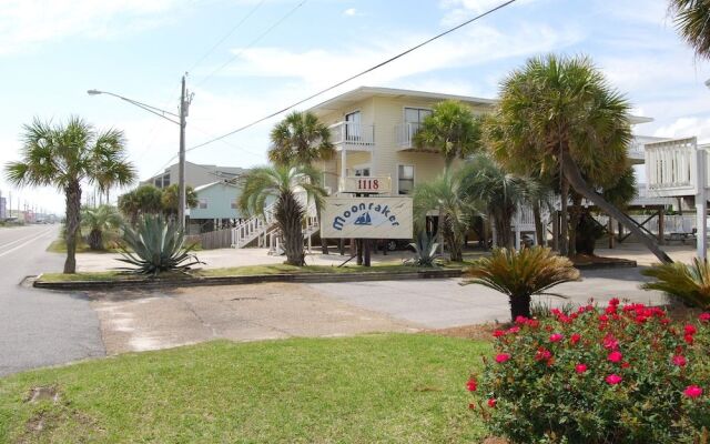 Moonraker 12 by RedAwning