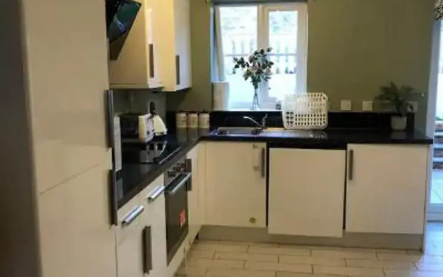 Stunning 3-bed House in Bristol