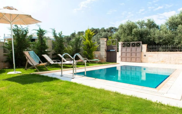 Harmony and Nature Family Villas - 3km from beach