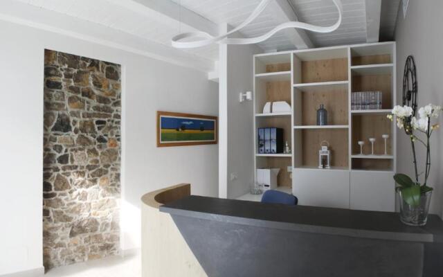 TiAMo Modern Design Guest House