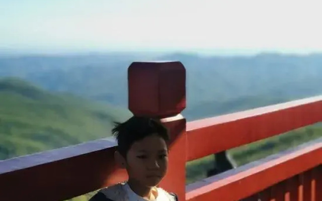 Life in Mountains