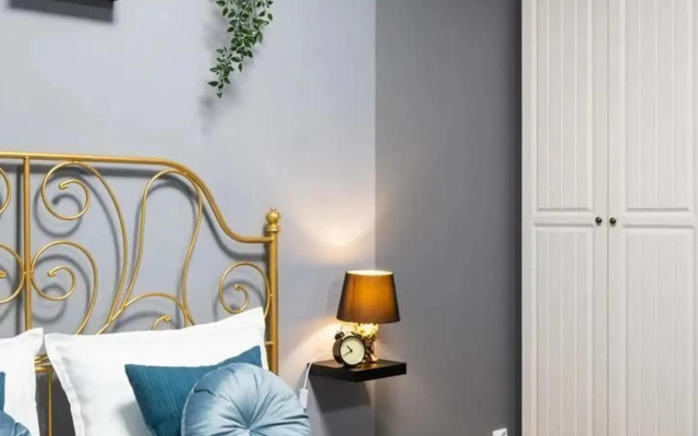 Апартаменты на Октябрьской набережной 34к2