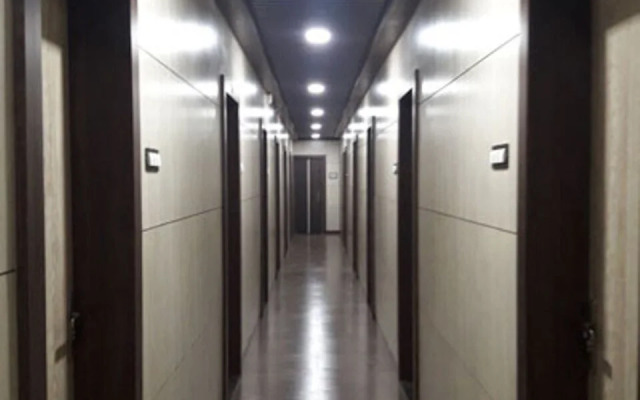 Hotel Shree Shlok Residency