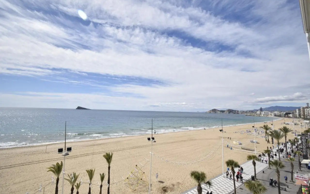 Mar Blau 42