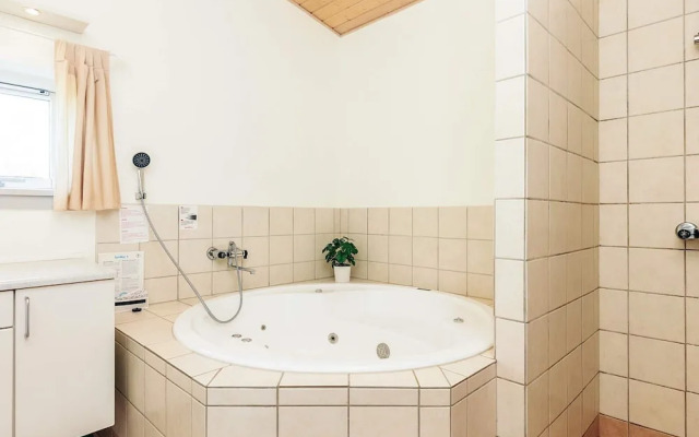 8 Person Holiday Home in Faaborg-by Traum