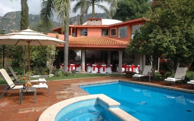 Villa Del Tepoz Fuego Hotel