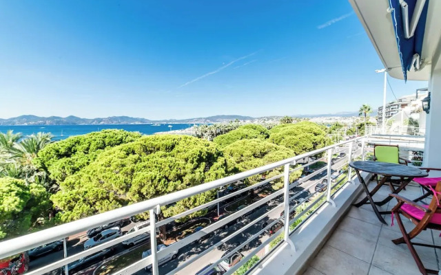 Residence Les Voiles Blanches - Postcard View on the Croisette