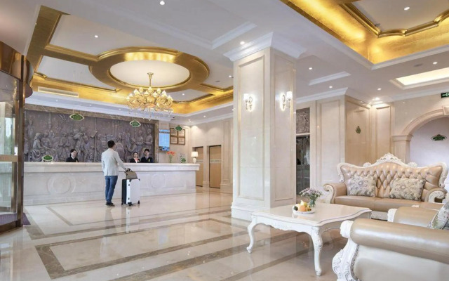 Vienna Hotel (Loudi High-speed Railway South Station Municipal Government)