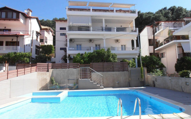 Christina Studios & Apartments