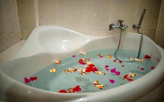E Luxury Suites Seminyak by InnApps