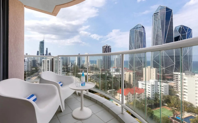 Oaks Gold Coast Hotel