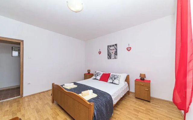 Apartment 3M