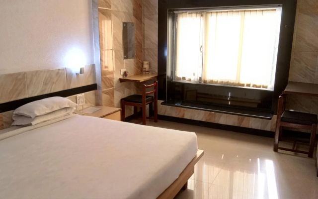 Hotel Arch Manor Deluxe – Guest Rooms – Bhopal