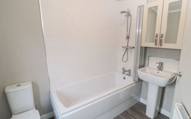 22 Meadow View Lodge