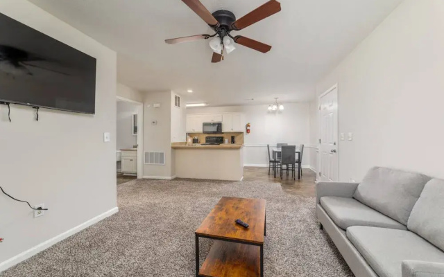 Near Rivercenter Ft Benning 1BR w Parking