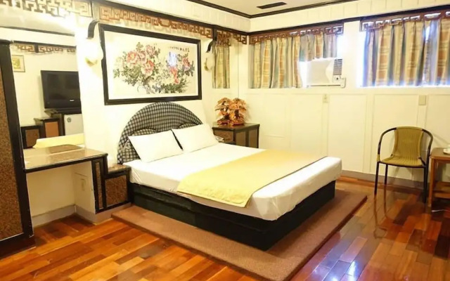 Empire hotel