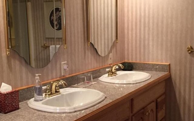 11th Avenue Bed and Breakfast