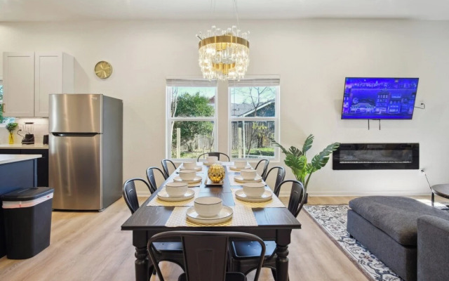 Blissful 5br/3ba Haven Near Riverwalk & Downtown!
