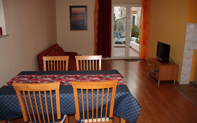 Apartment Niko - with pool : A4 Jelsa, Island Hvar