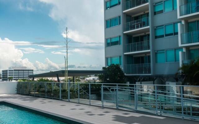 Airtrip Apartments on River Street