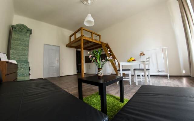 Freedom rooms and apartments