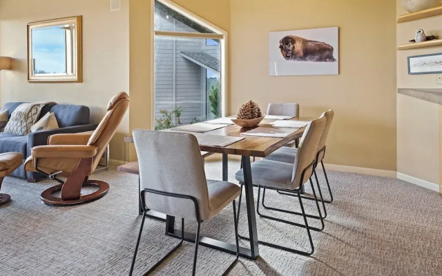 River Ridge 323a 1 Bedroom Home