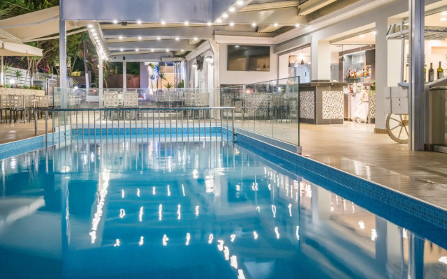Denise Beach Hotel