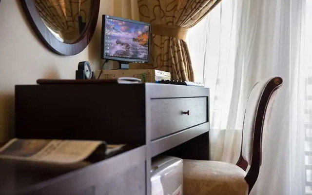 Hanoi Paradise Hotel 2