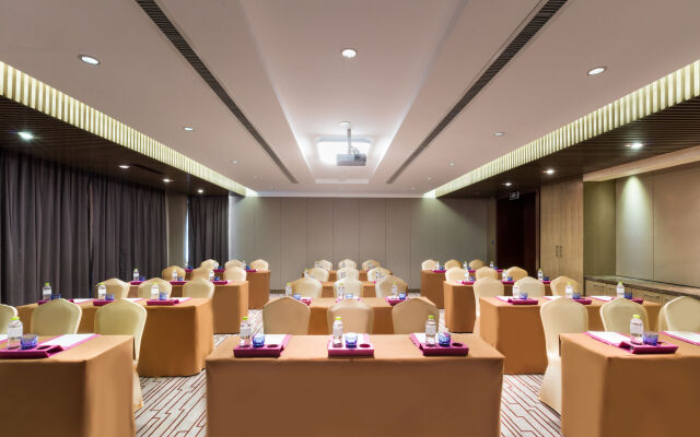 Crowne Plaza Xuzhou Dalong Lake by IHG