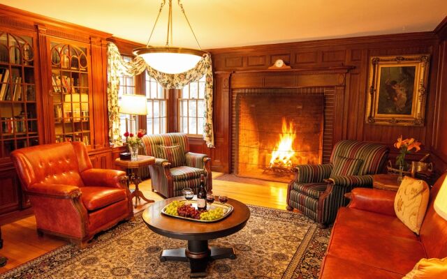 Blackberry River Inn