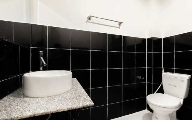 OYO 869 Thien Tan Hotel