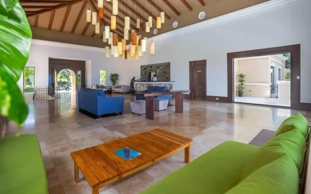 Pristine Bay 1303 3 Bedroom Villa by RedAwning