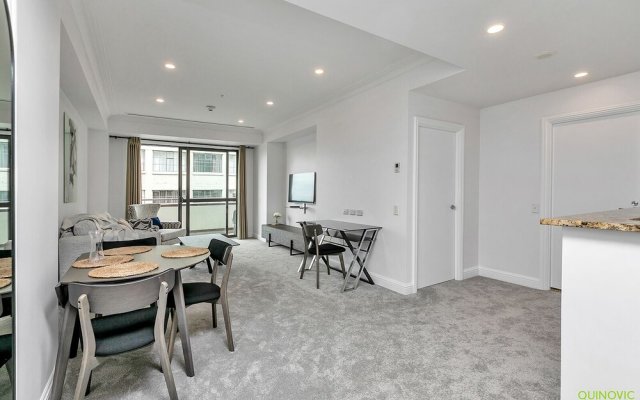 QV Modern Apartment in CBD - 078