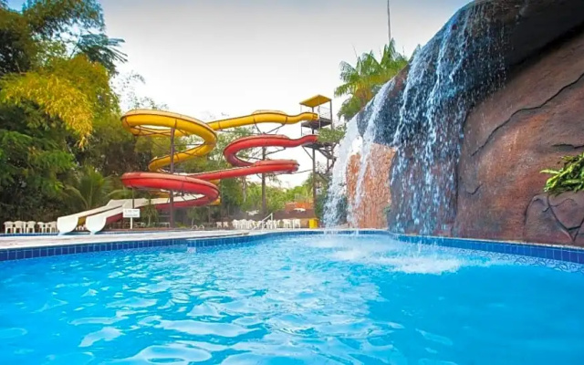 Hotel golden dolphin grand hotel 111