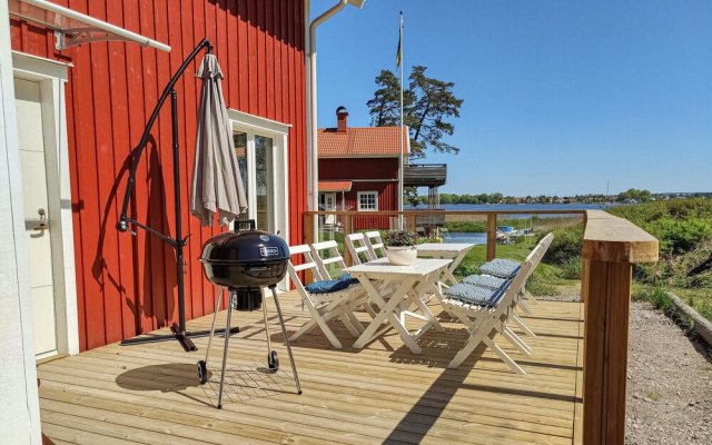 Stunning Home in Vänersborg With 3 Bedrooms and Wifi