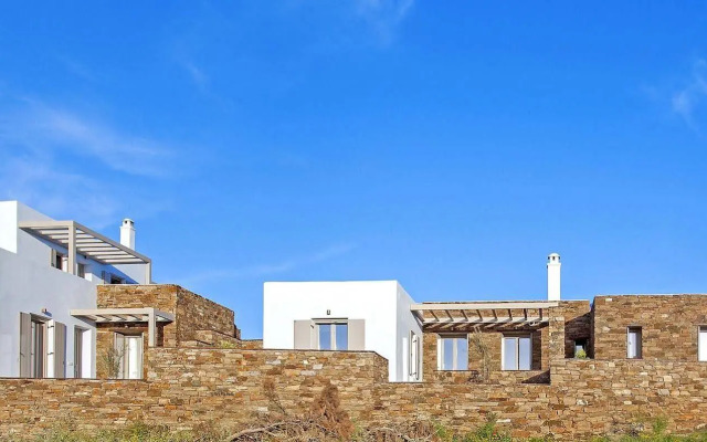 White Tinos Luxury Suites