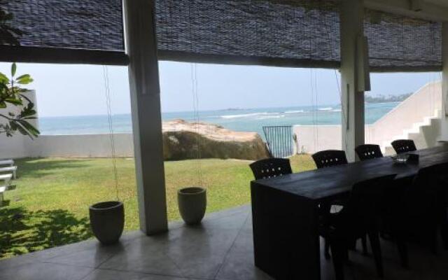 Galle Henna Beach House