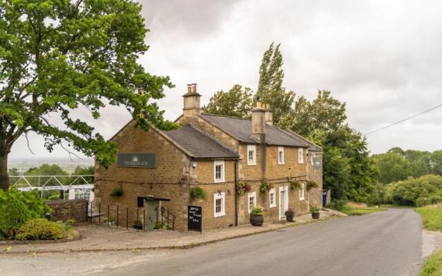 Rising Sun Pub, Restaurant and Rooms