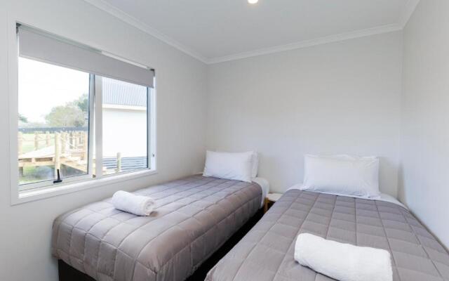 Foxton Beach TOP 10 Holiday Park