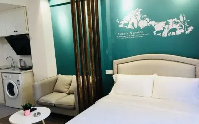 Yu Life Service Apartment (Chongqing Olympic Sports Center)